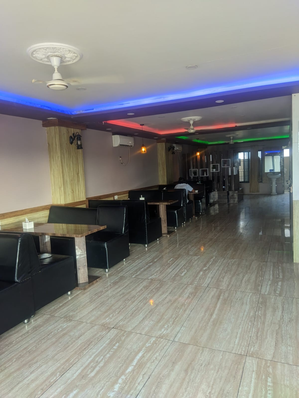 Hotel 7 Inn