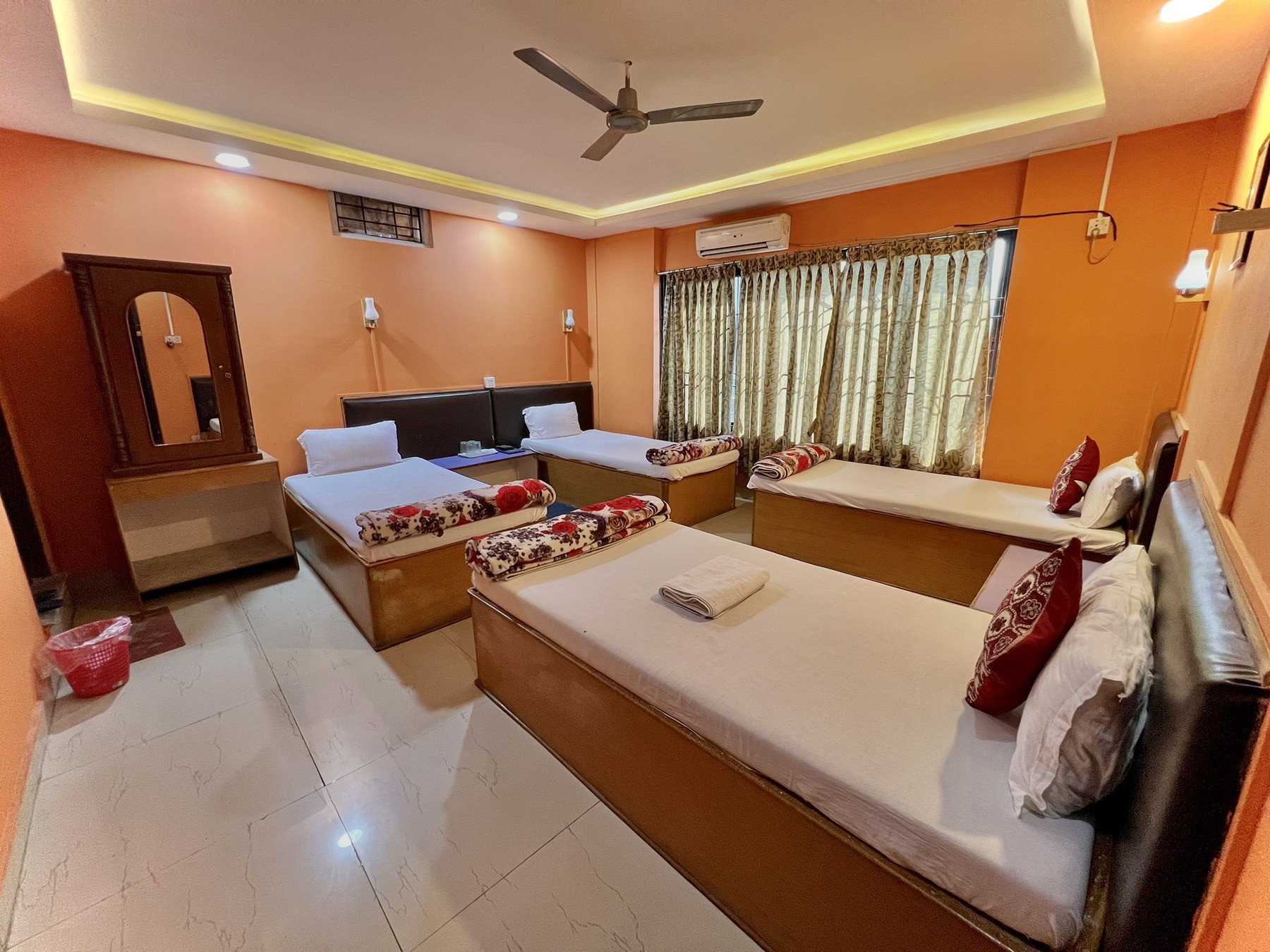 Hotel Image Palace