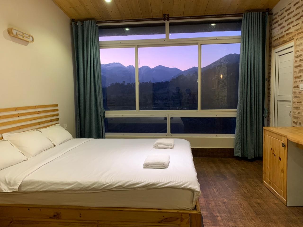 Hills n’ Horizon Resort