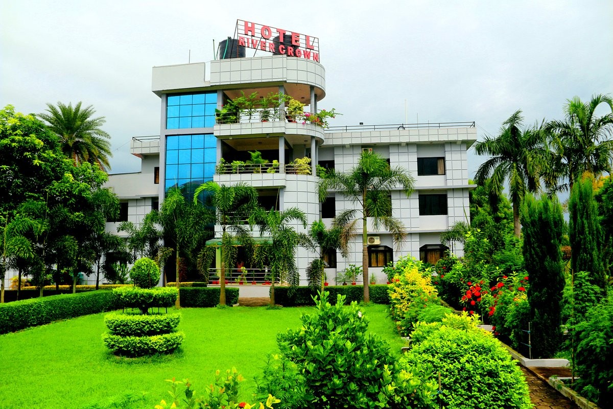 Hotel River Crown