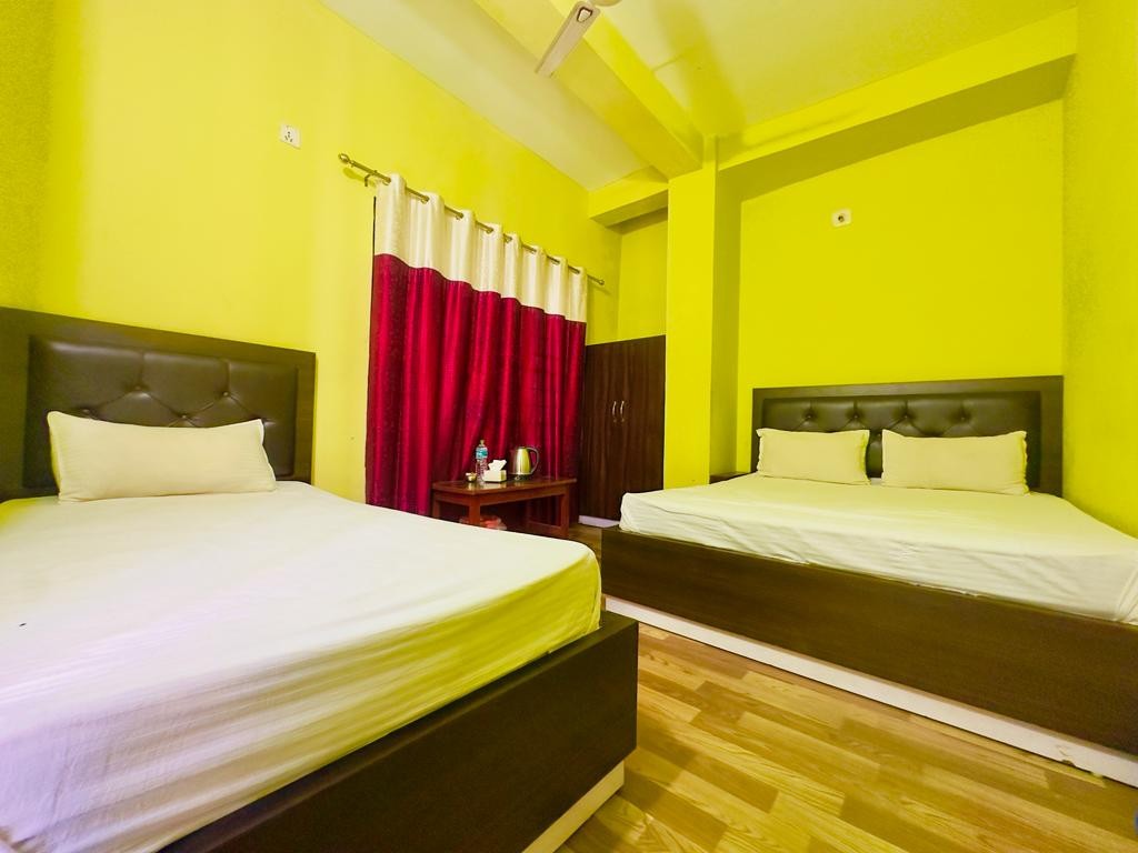 Super Deluxe Twin Bed Room(AC)