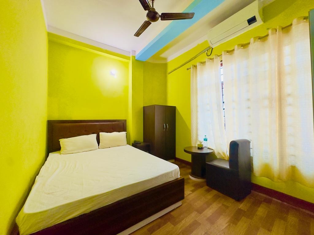 Deluxe Master Bed Room
