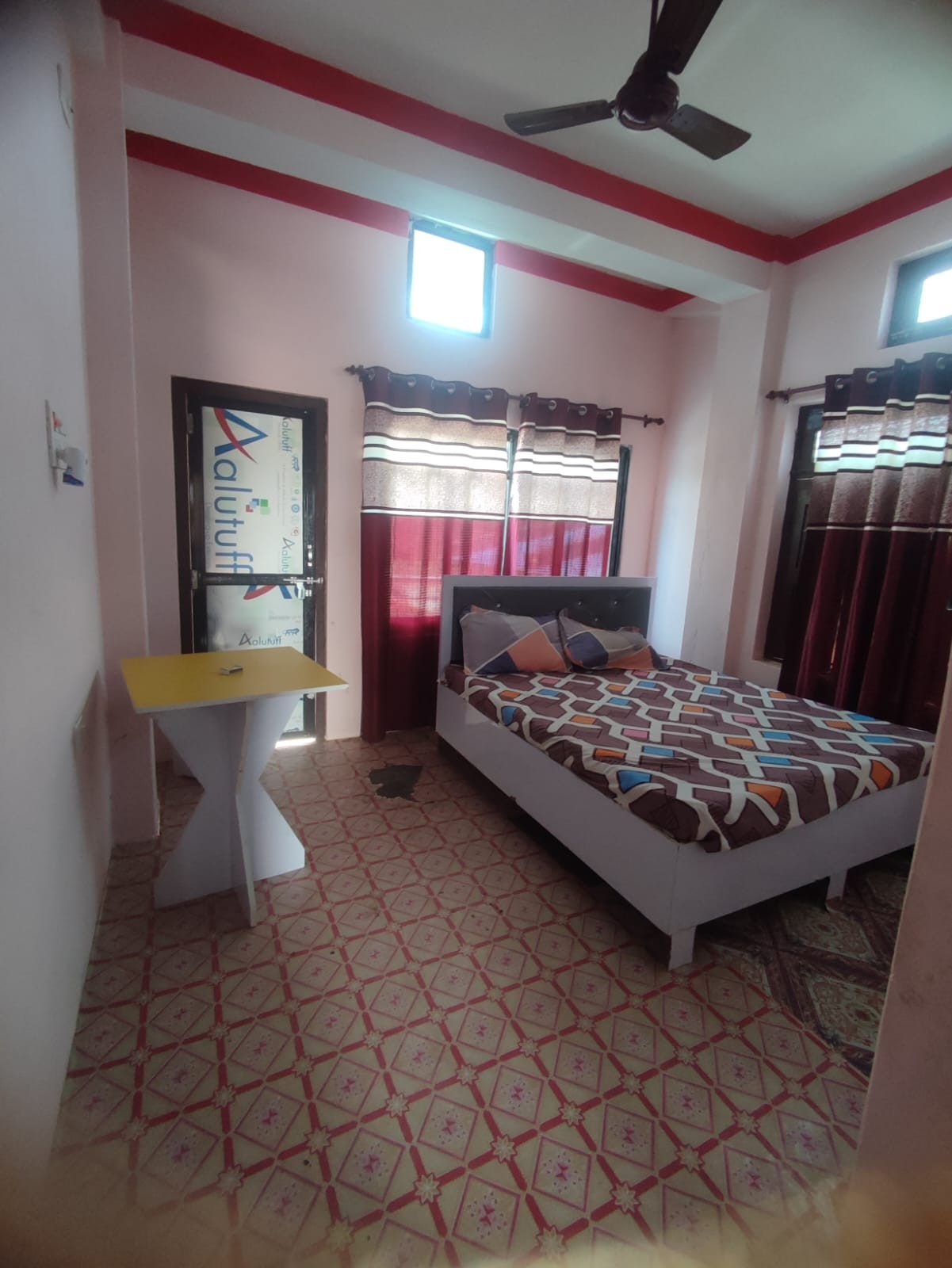 Aagaman Hotel And Restaurent
