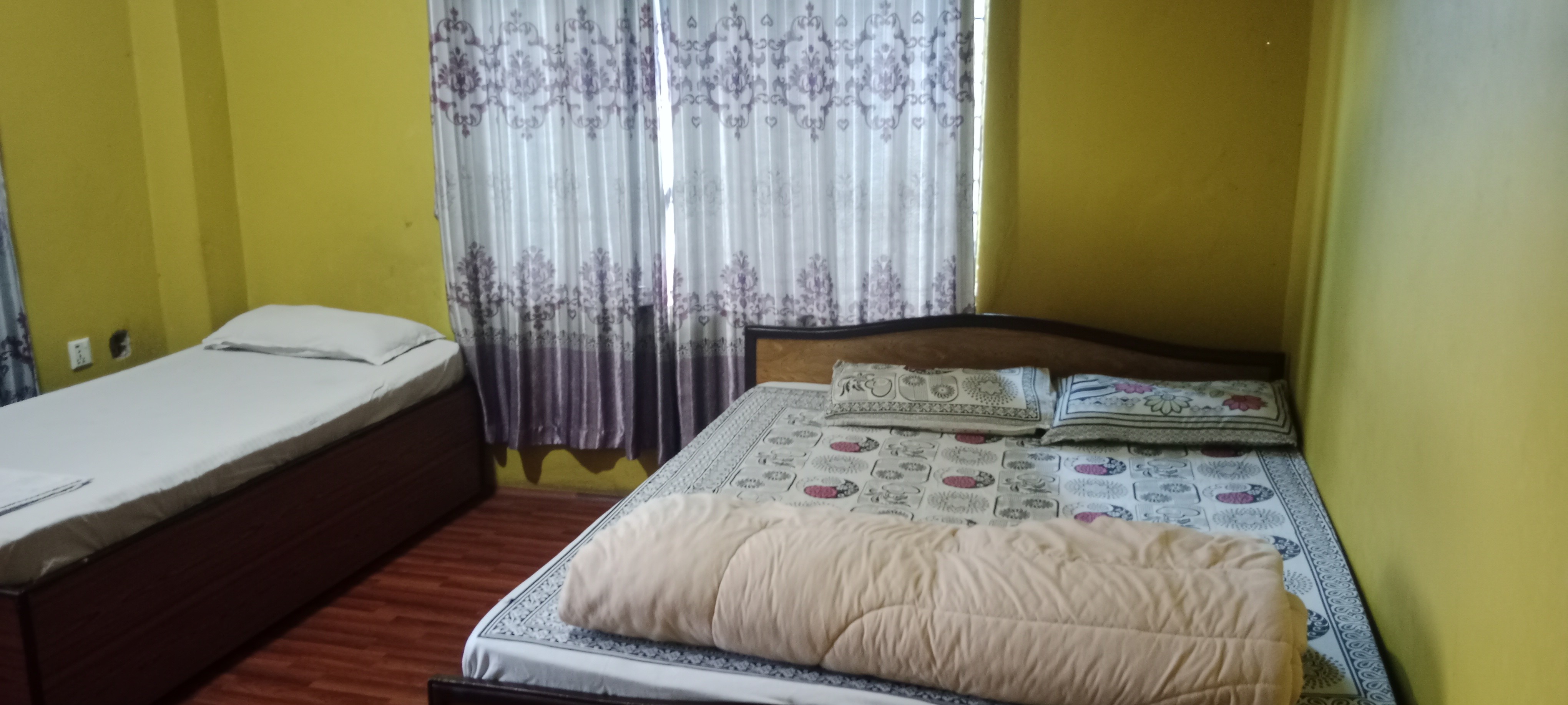Hotel Peaceland And Thakali Bhancha Ghar