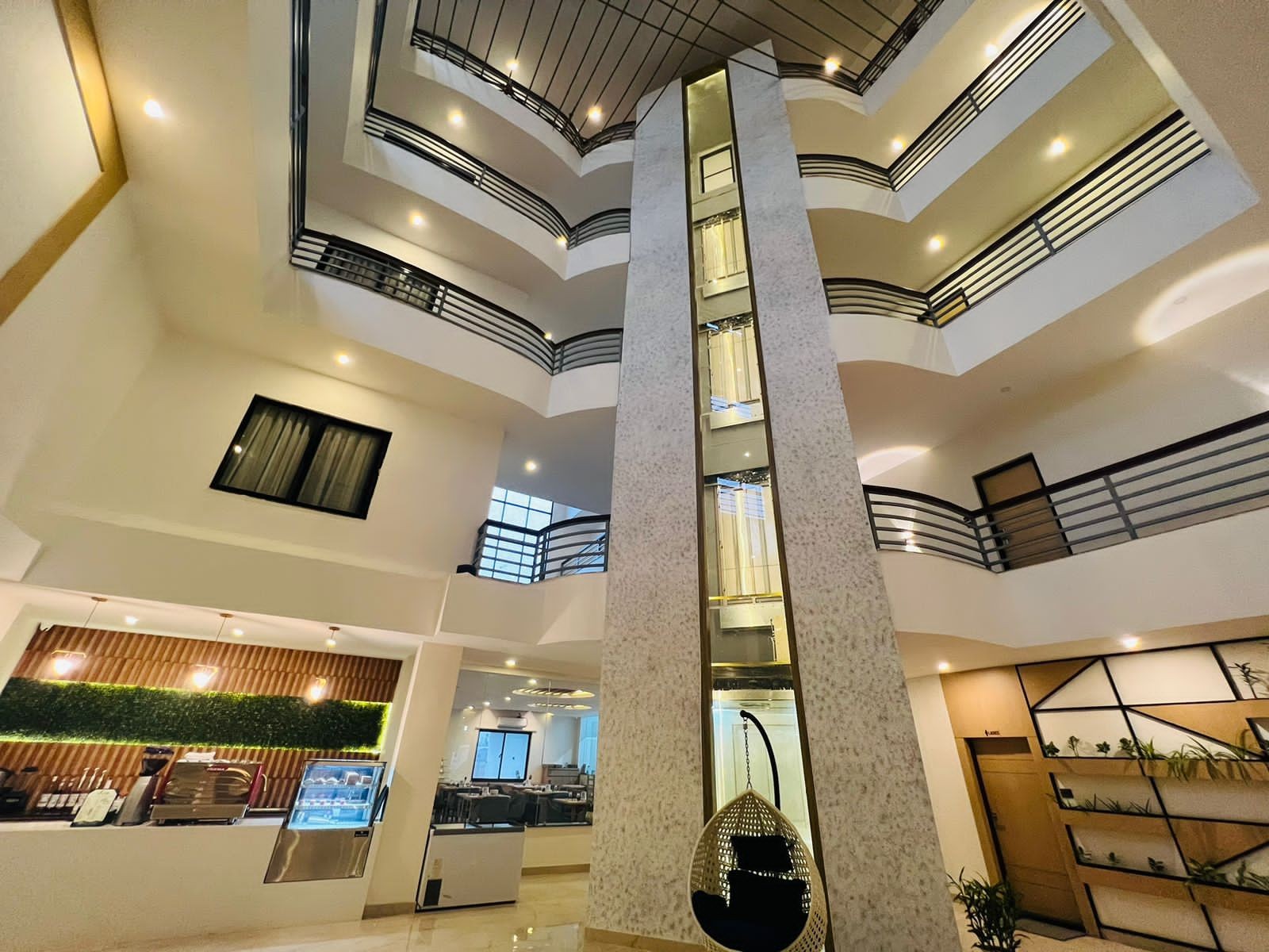 Hotel Aikawa