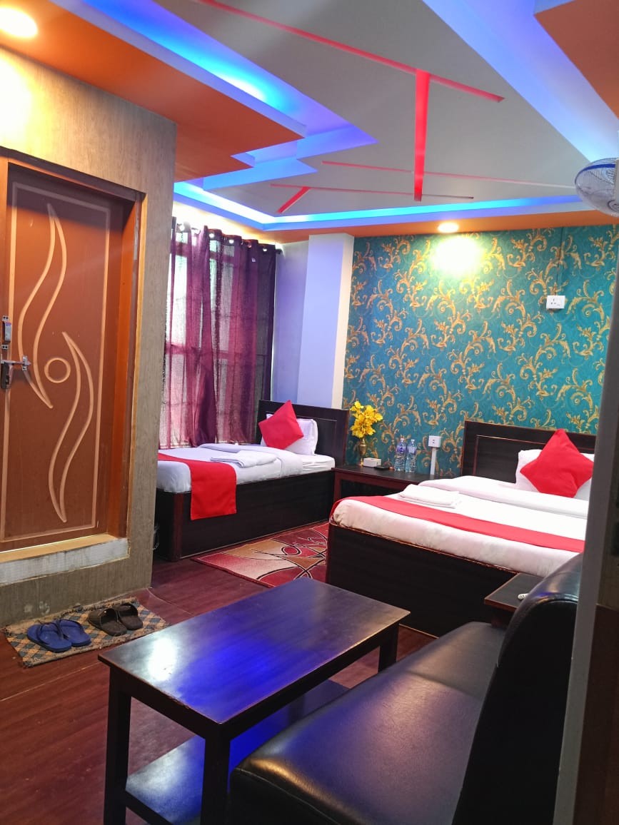 Guru hotel and lodge
