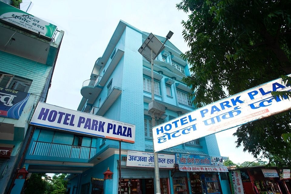 HOTEL PARK PLAZA AND RESTURANT
