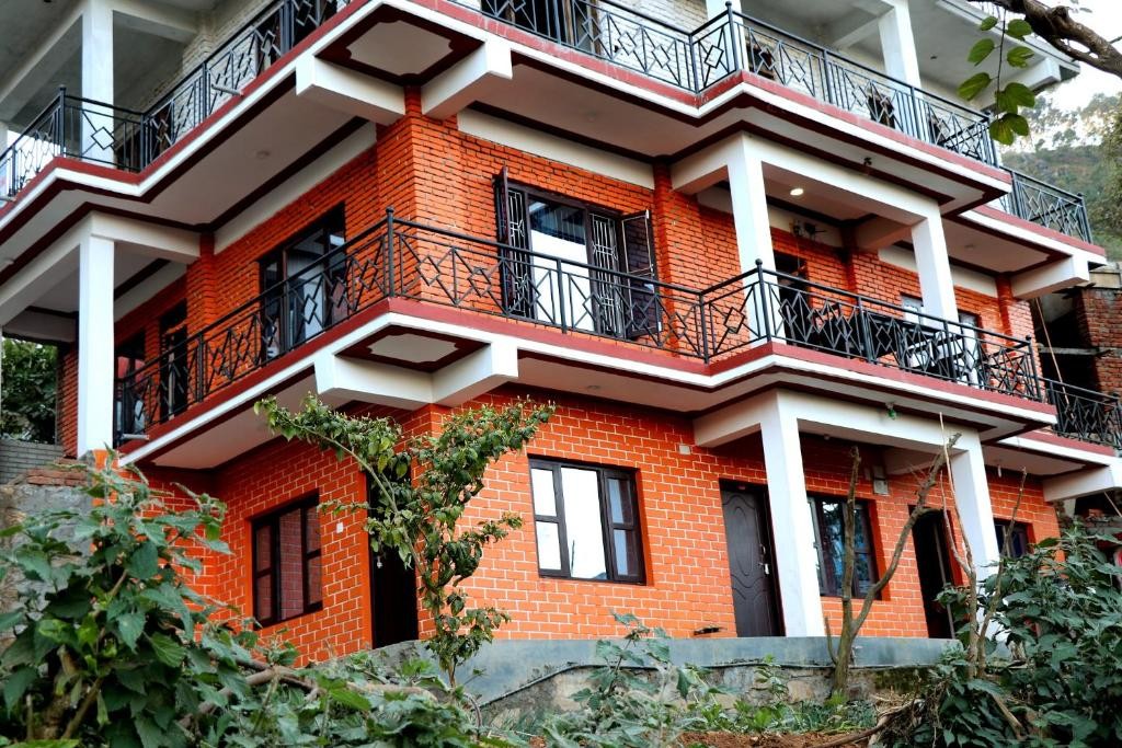 Himchuli Guest House