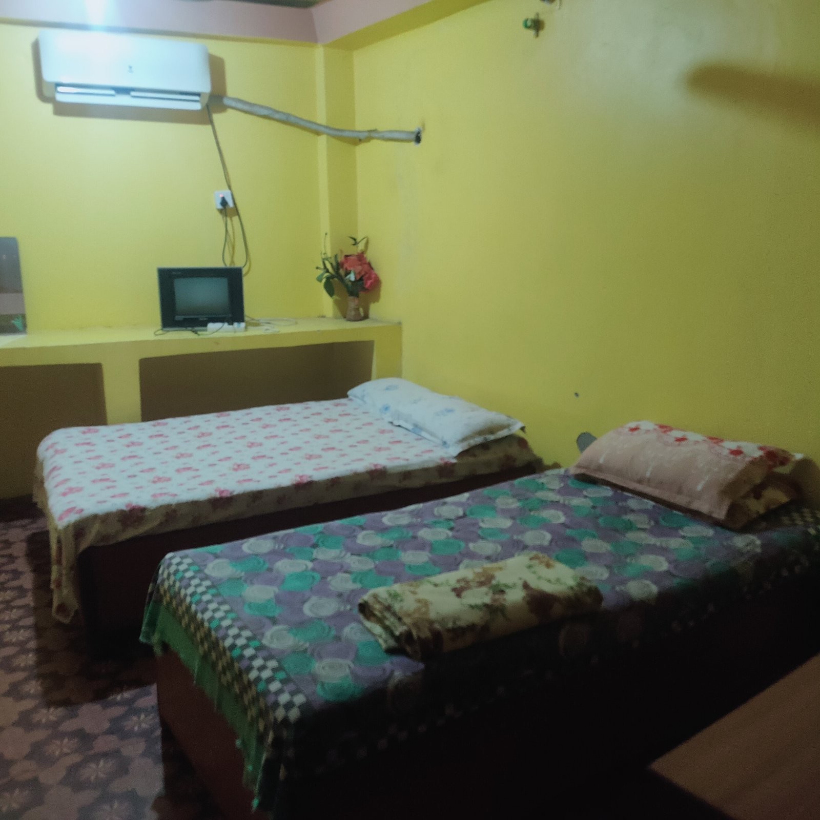 Manakamana Resturant & Lodge