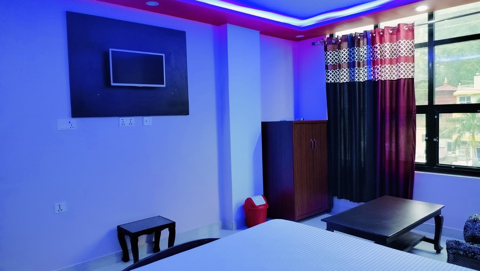 Makalu Hotel Resturant & Lodge|Standard AC Room
