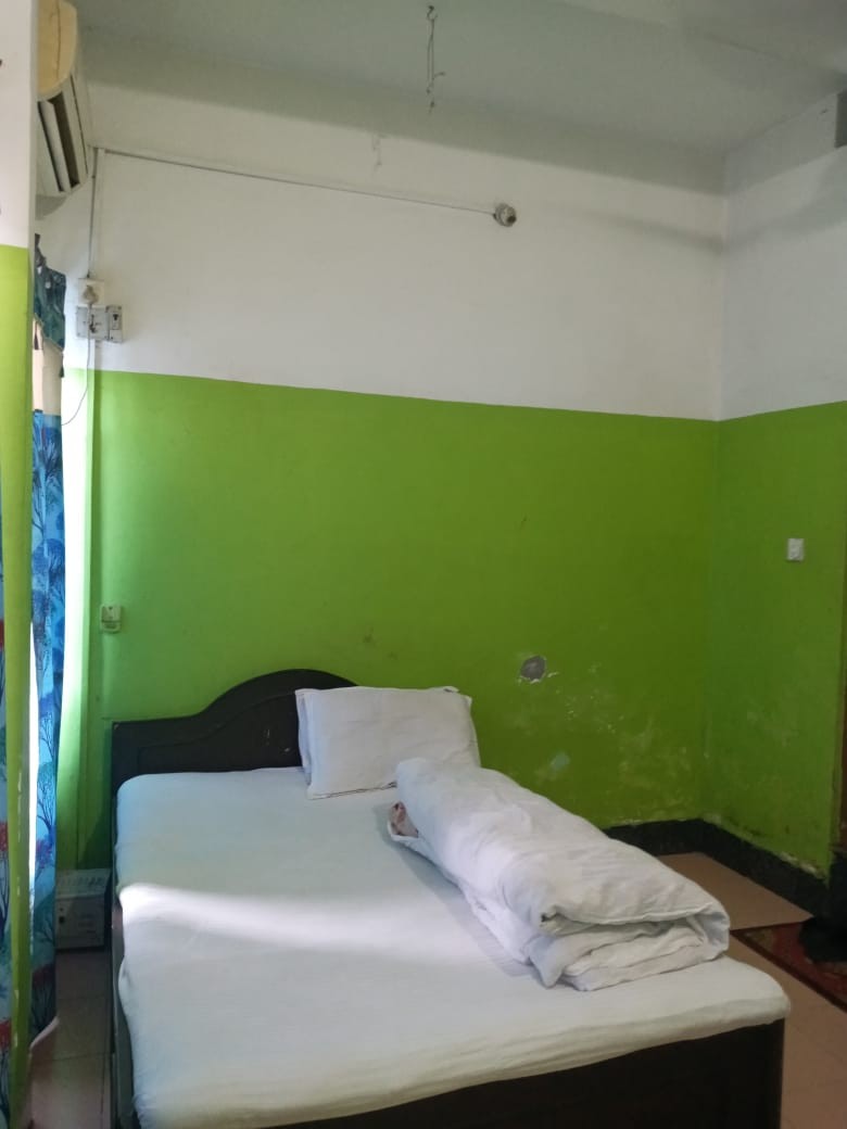 Everest Hotel & Lodge