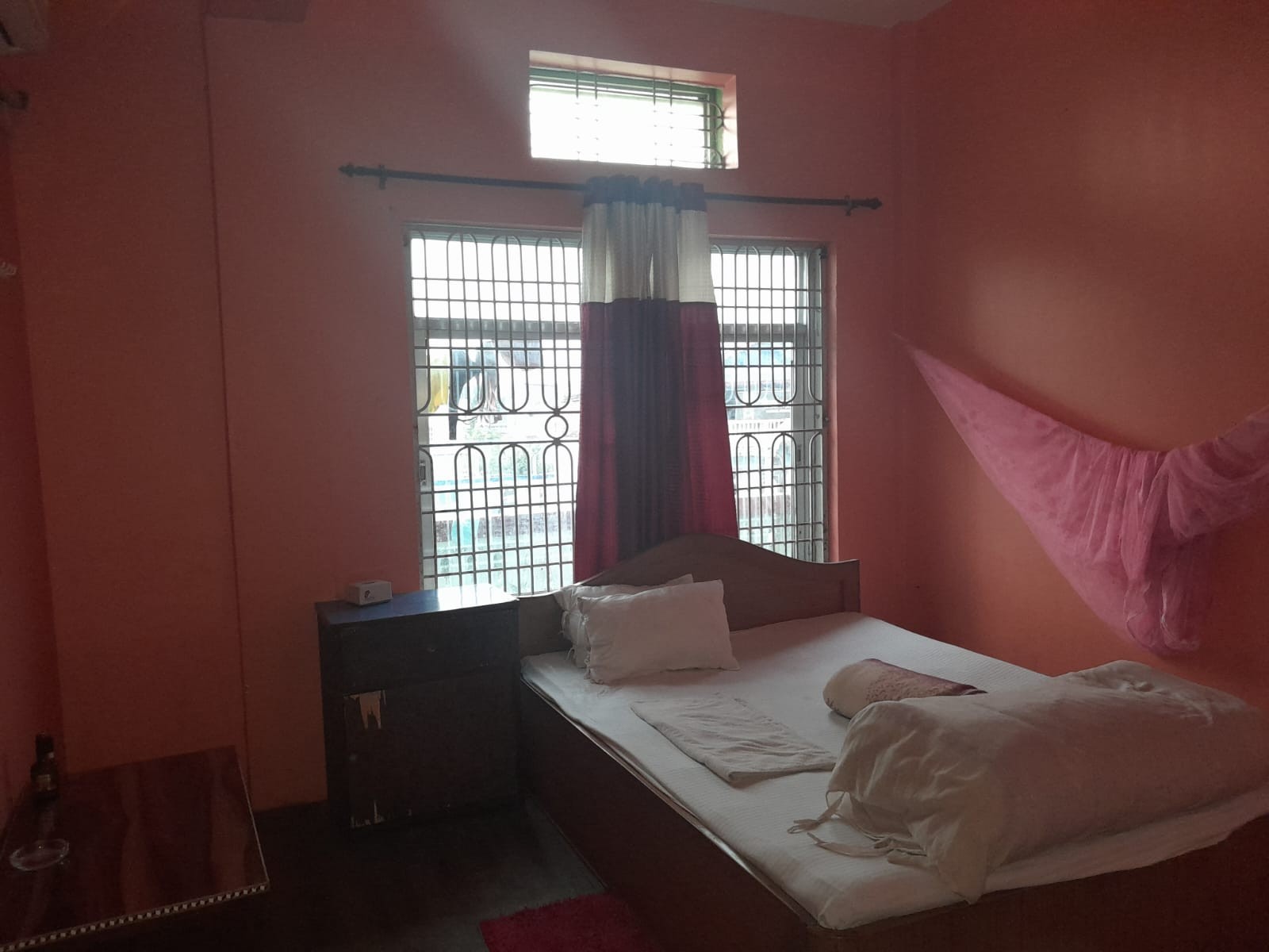 Shrestha Hotel & Family Lodge