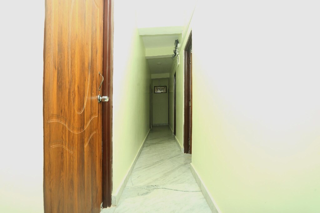 Hotel Shubharatri