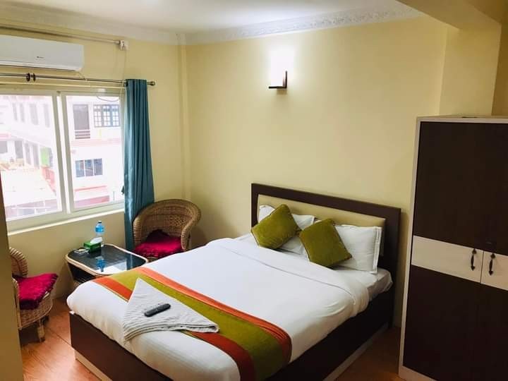 Royal chandragiri inn