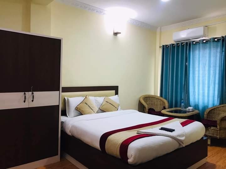 Royal chandragiri inn