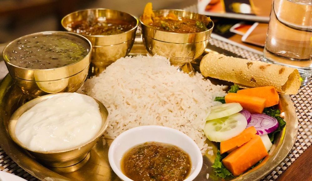 Tarun Hotel Restaurant & Lodge