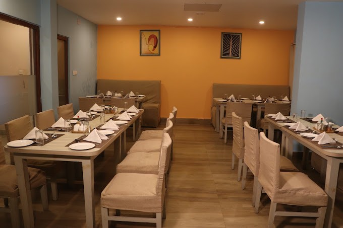 Hotel Harmony & Little Bites Bistro