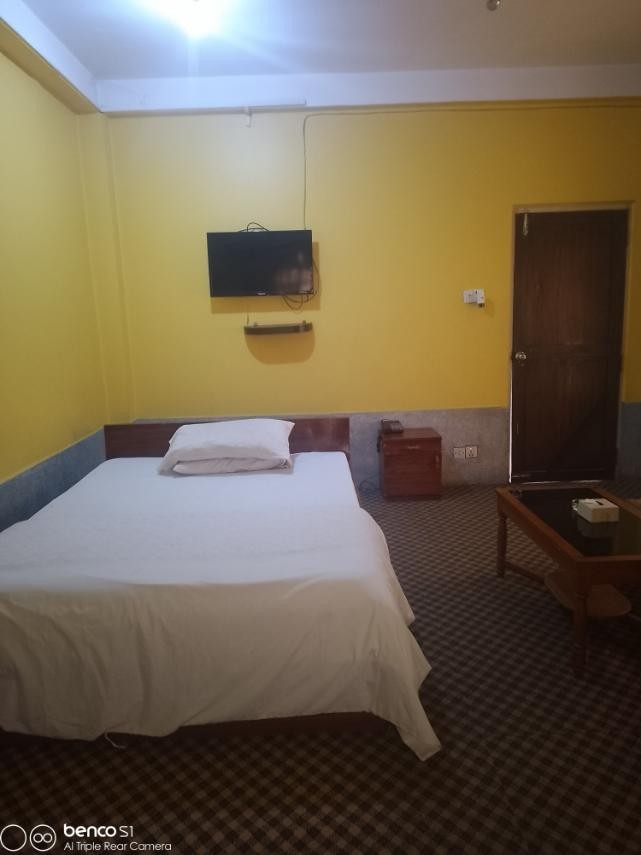 Single Room Single Room