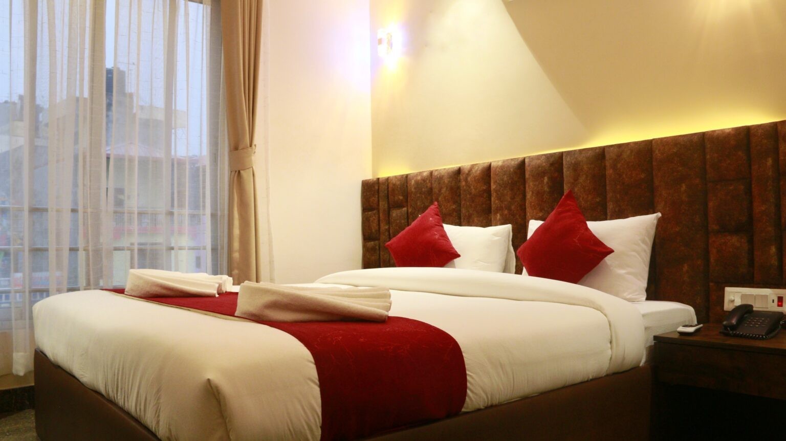 Hotel Ozone 24|Semi Deluxe Room