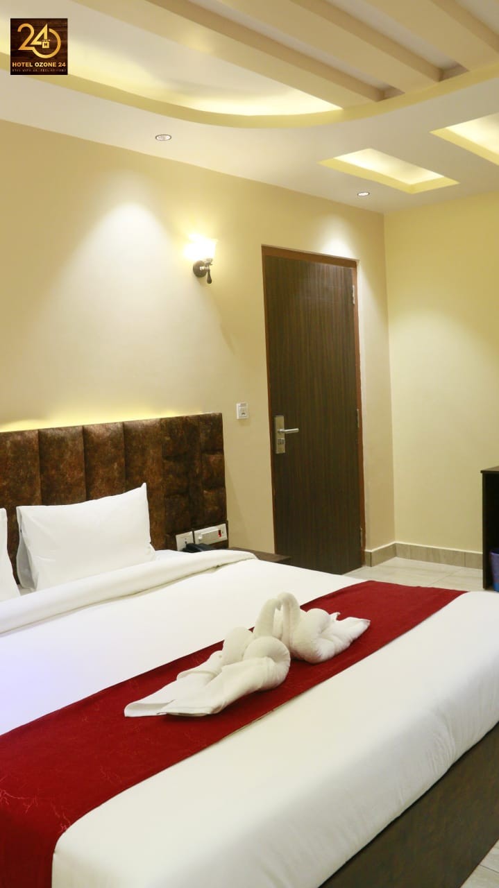 Hotel Ozone 24|Semi Deluxe Room