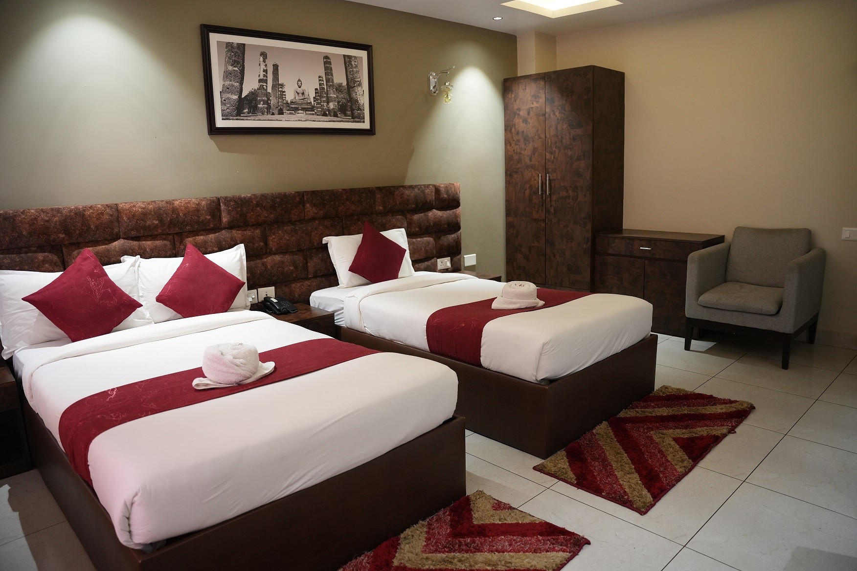 Hotel Ozone 24|DELUXE Room
