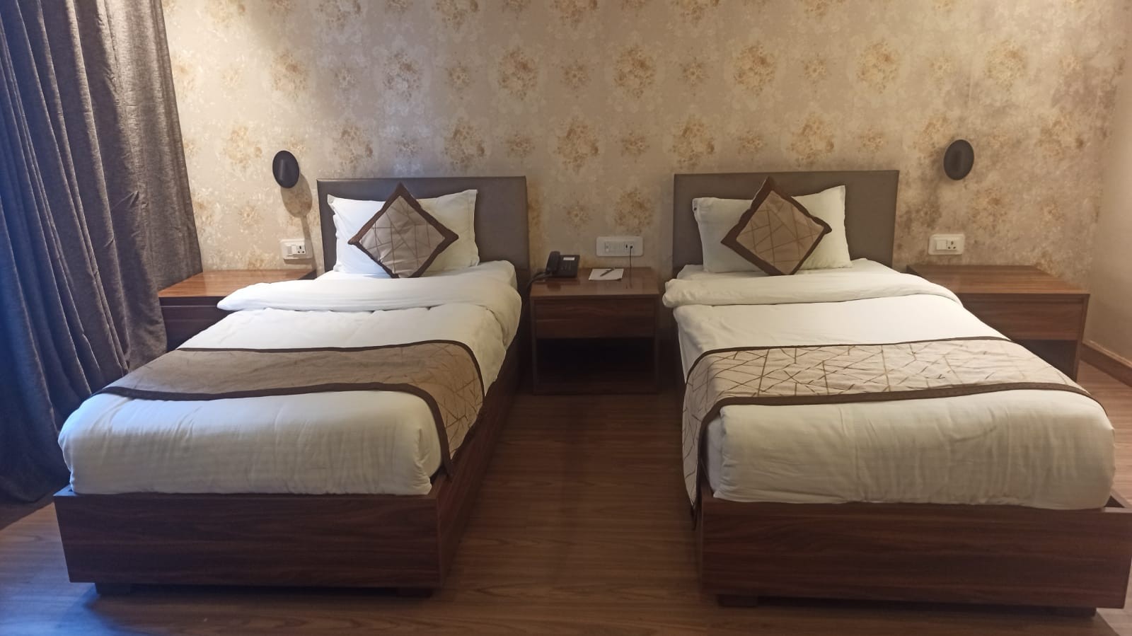Super deluxe Twin bed