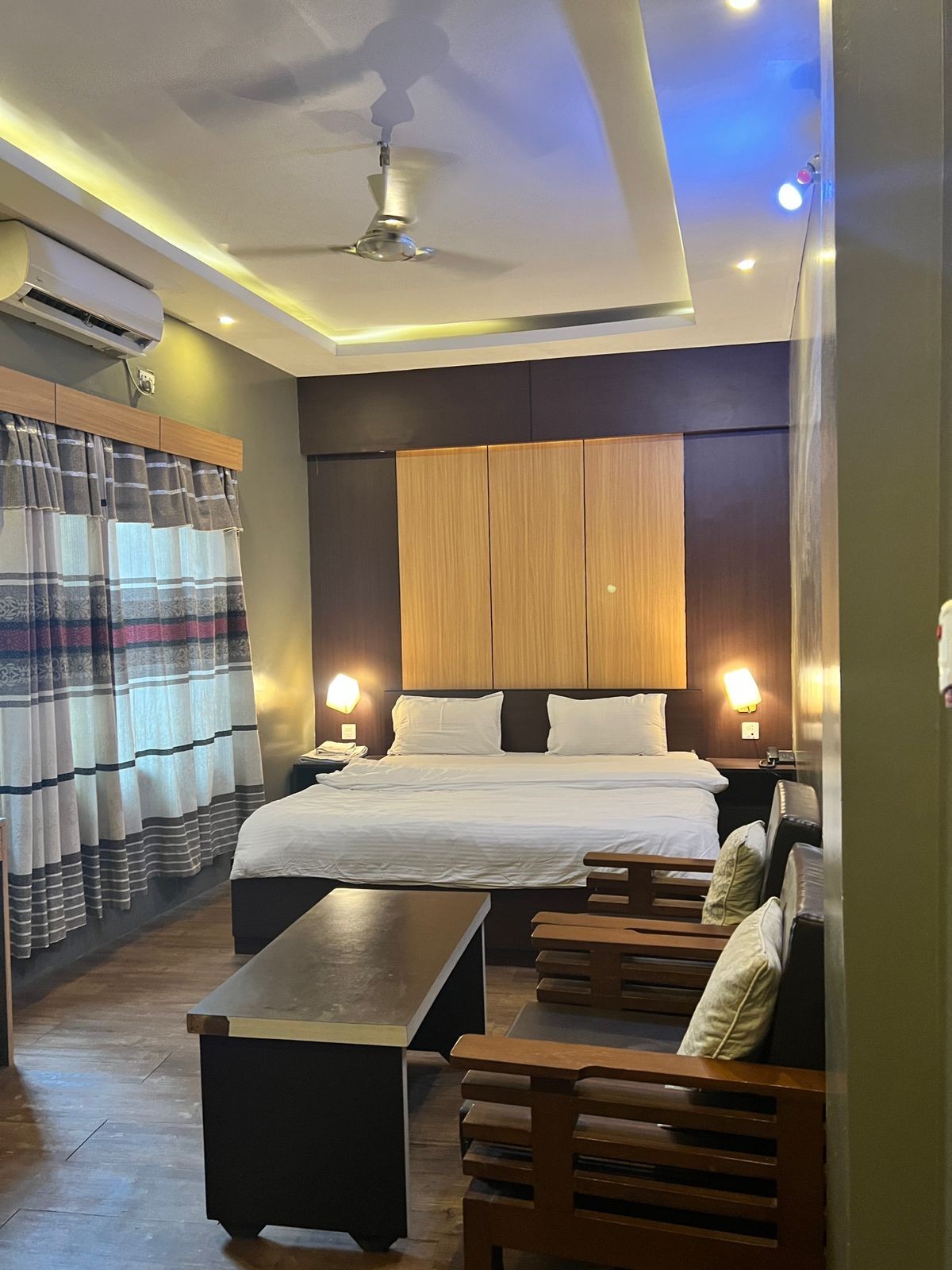 Single Bed AC Room