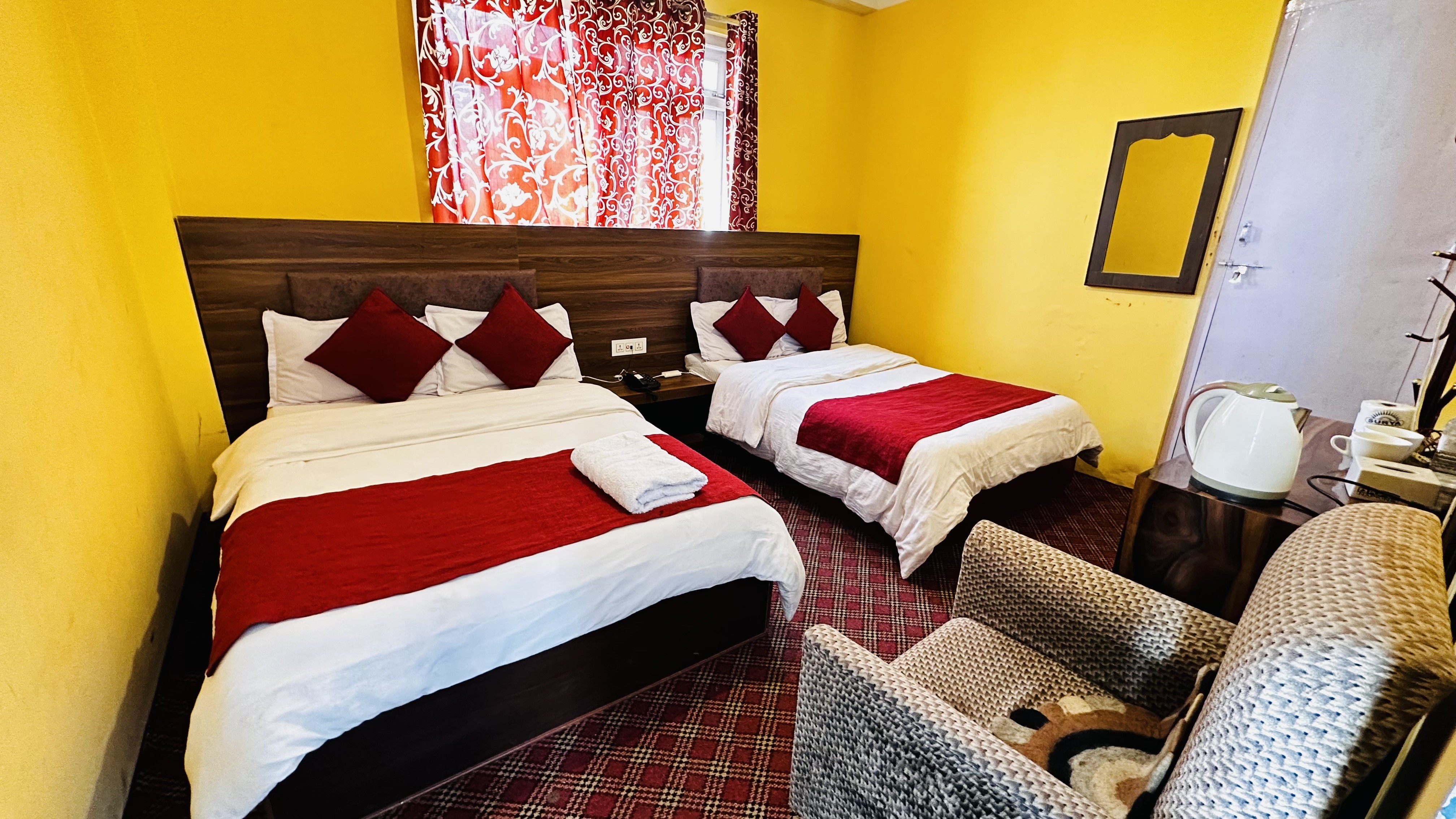 Twine bed Room