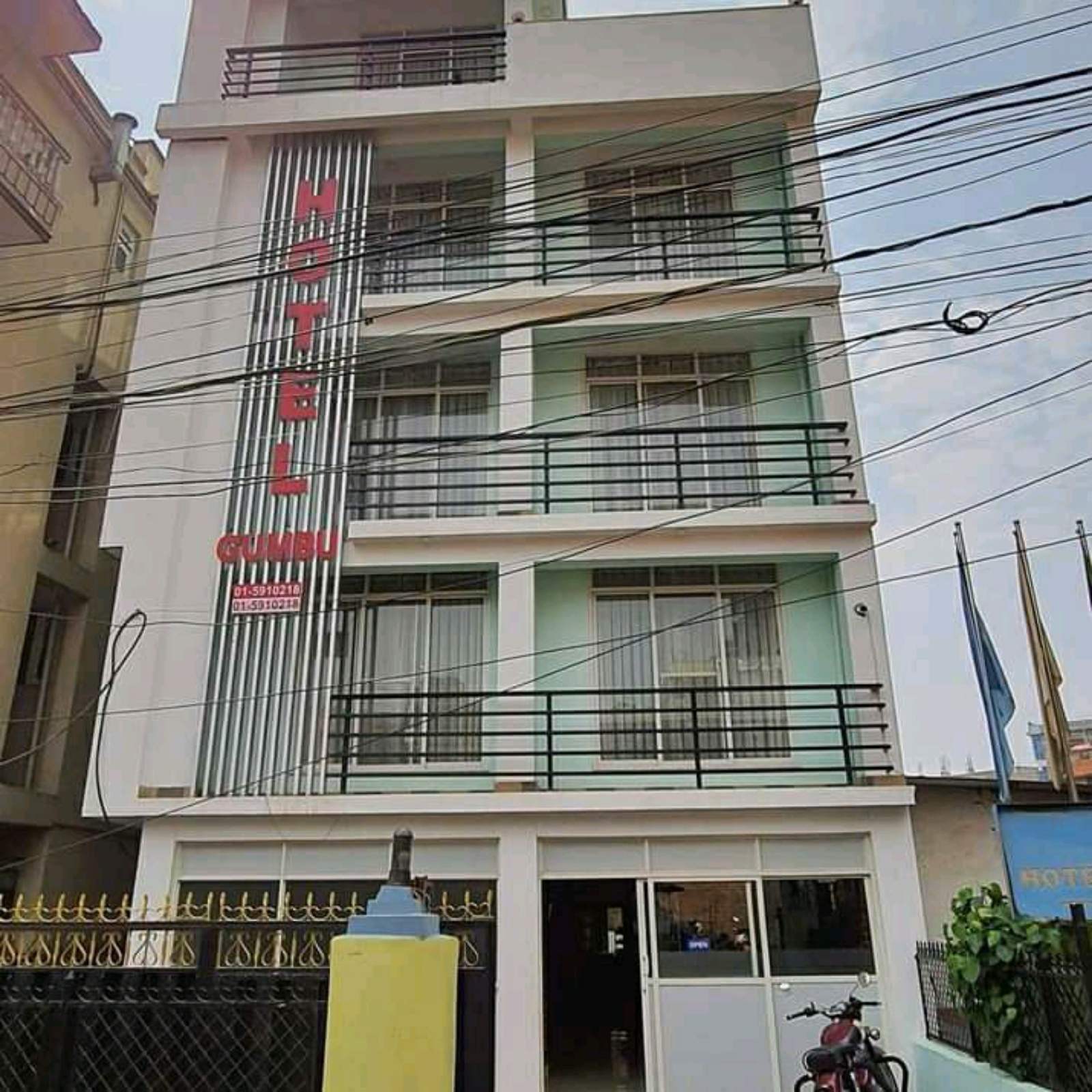 Hotel Gumbhu