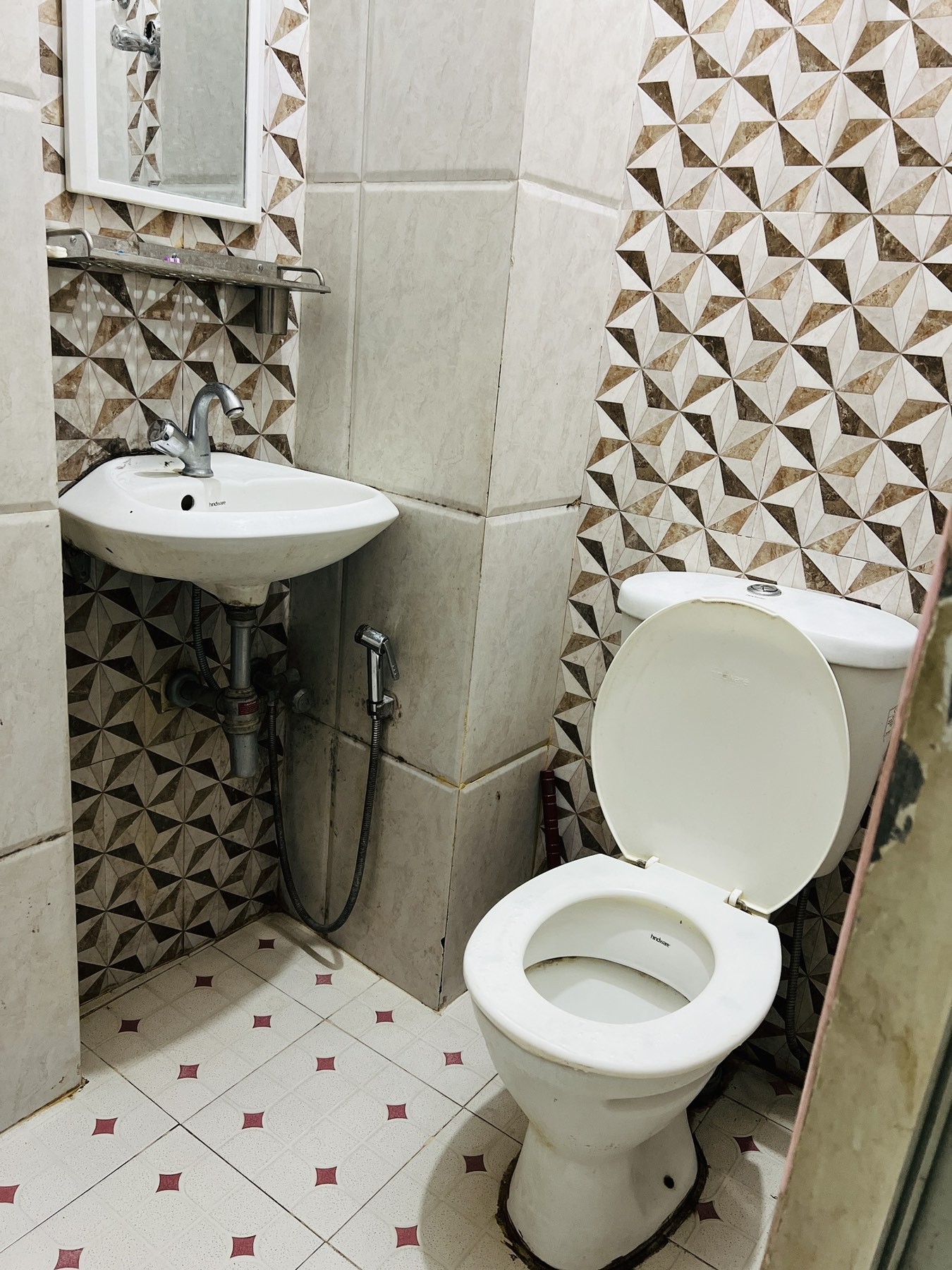 Hotel Ruru Resunga & Lodge|Non Ac Bed Room - 3 Person