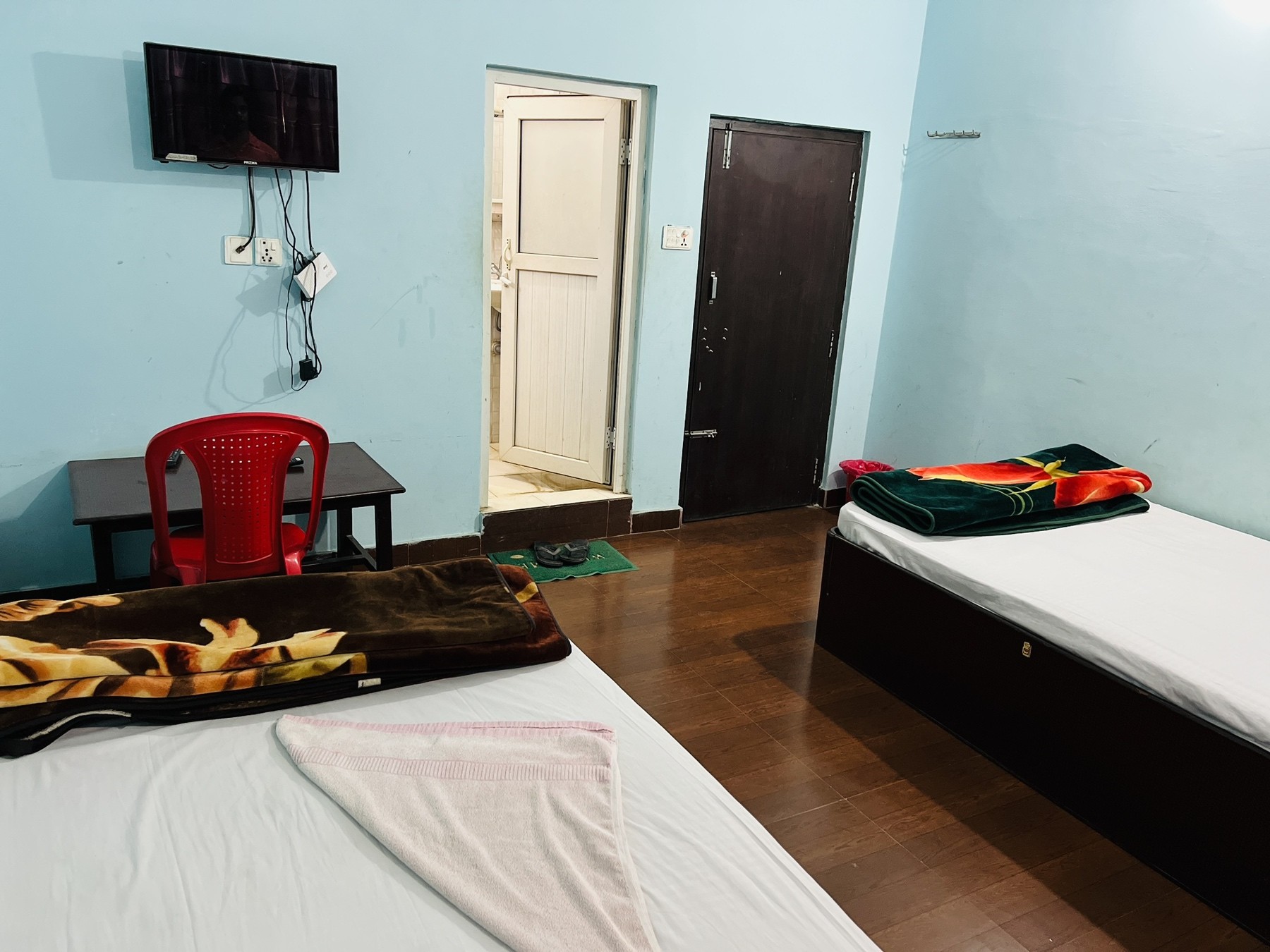Hotel Ruru Resunga & Lodge|Non-Ac Bed Room - 4 Person