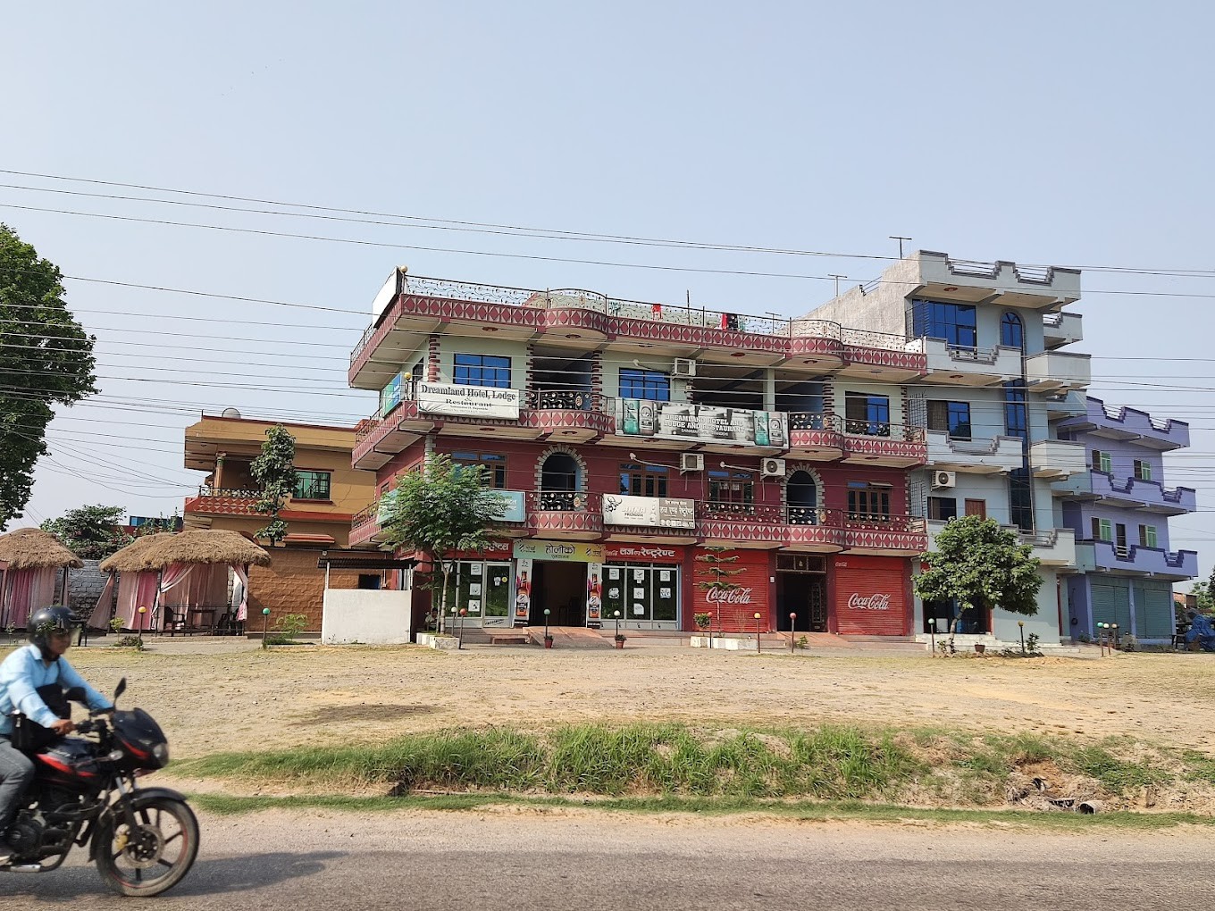 Dreamland Hotel Lodge & Restaurant