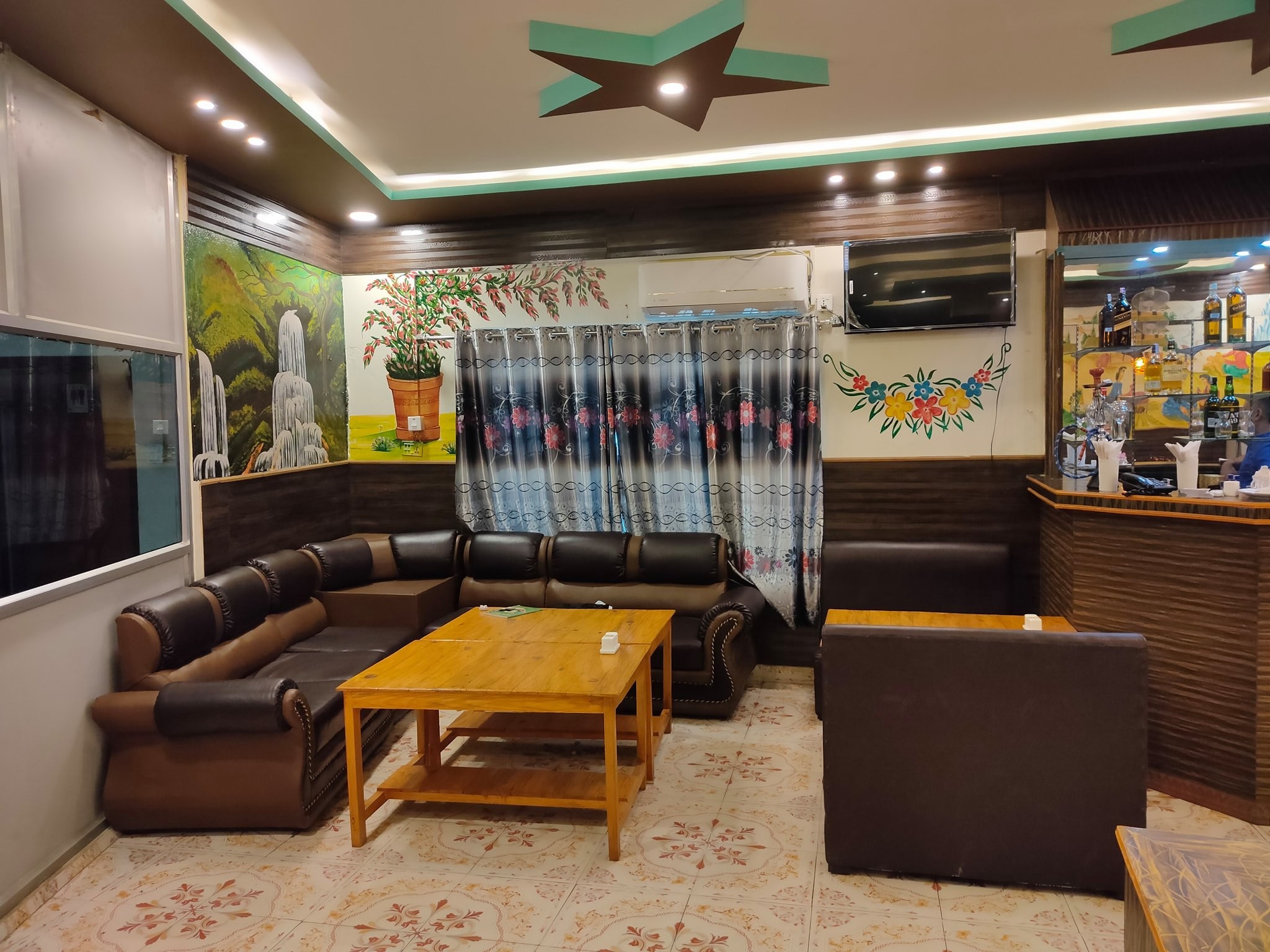 Hotel The Pauwa Regency