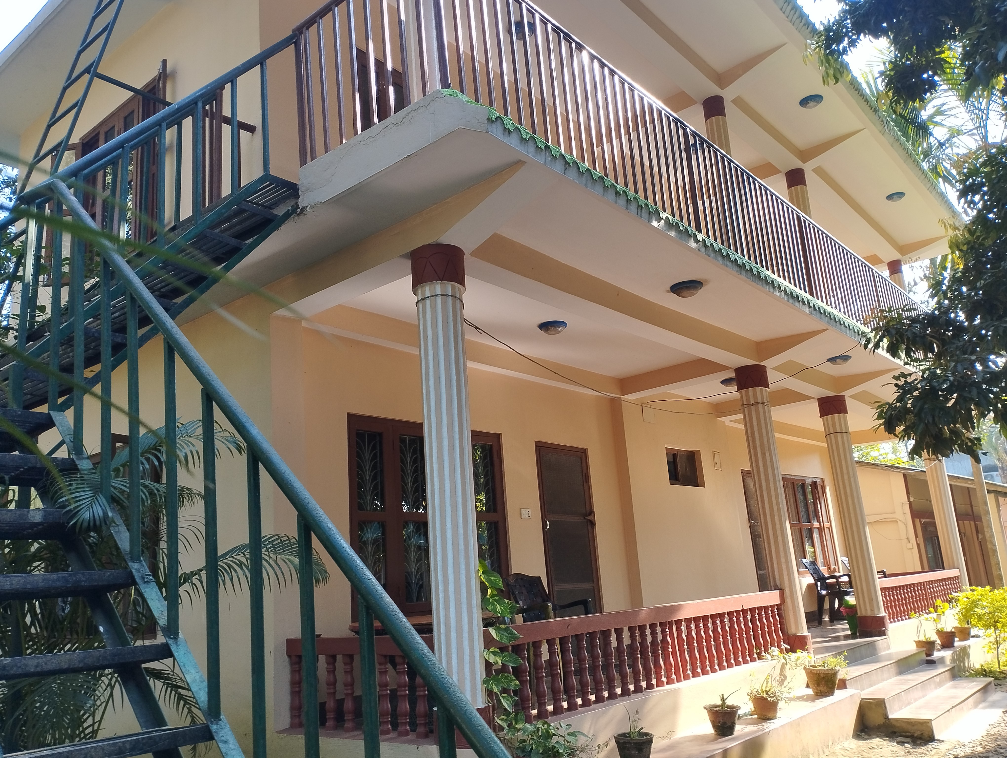 Hotel Tree land lodge|Deluxe Double Bedroom