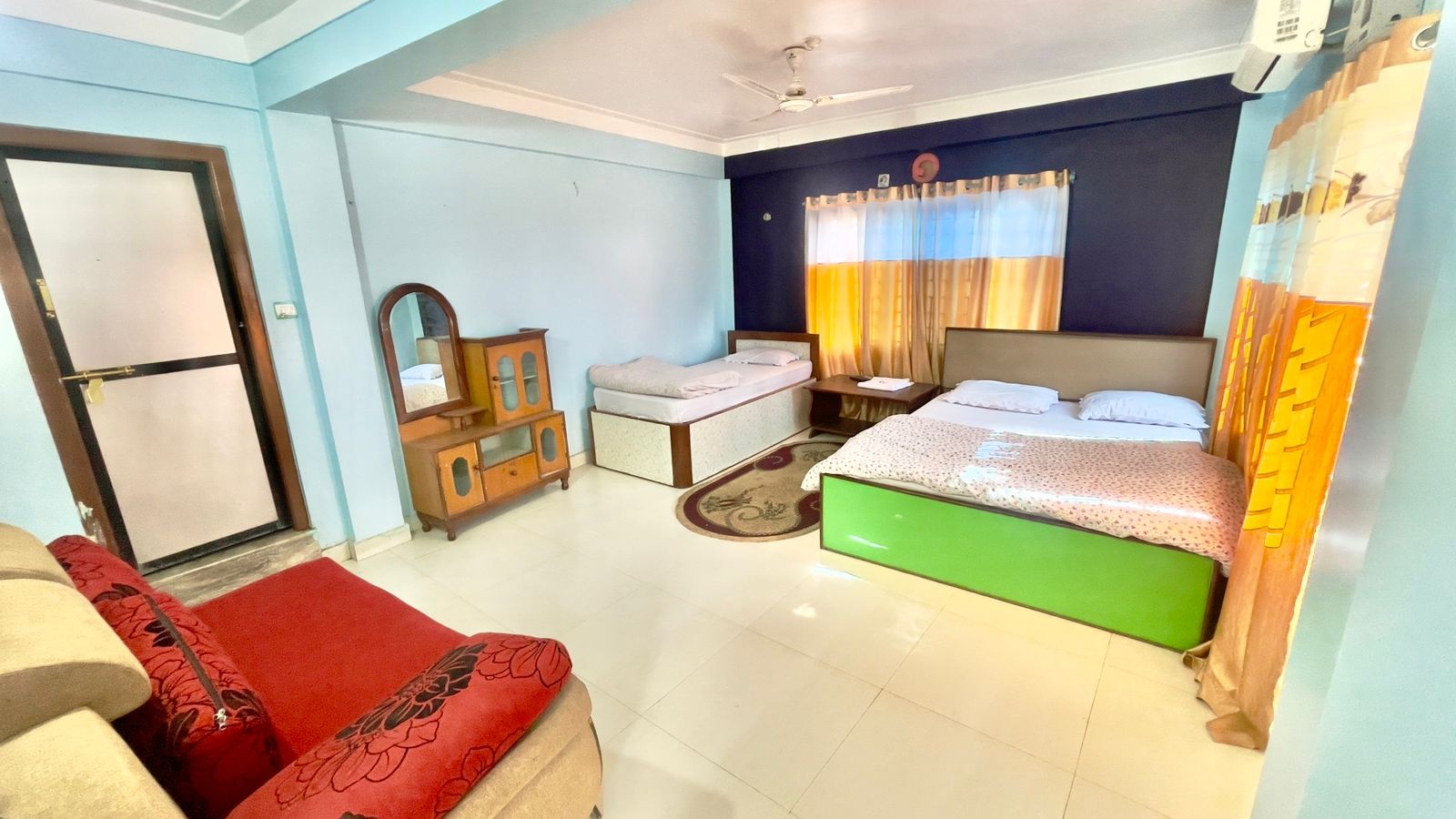 Ekant Hotel & Resturant
