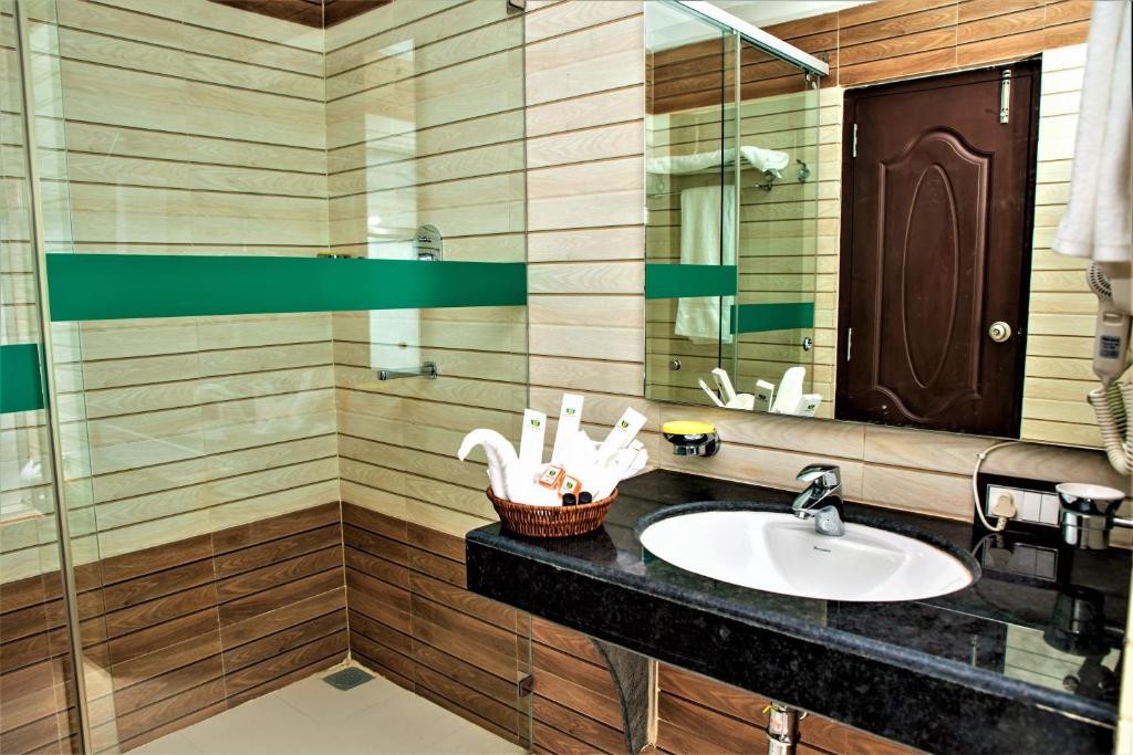 Gautam Buddha Airport Hotel|Family Deluxe