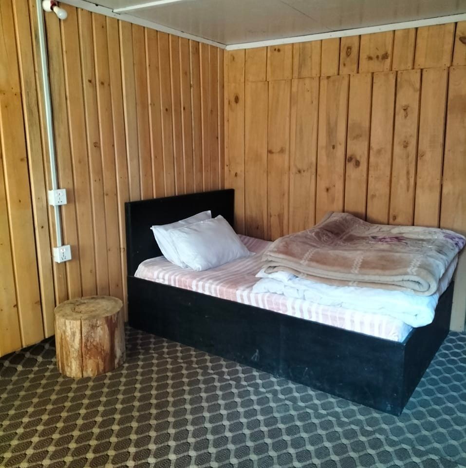 Hotel Sangrila And Guest House