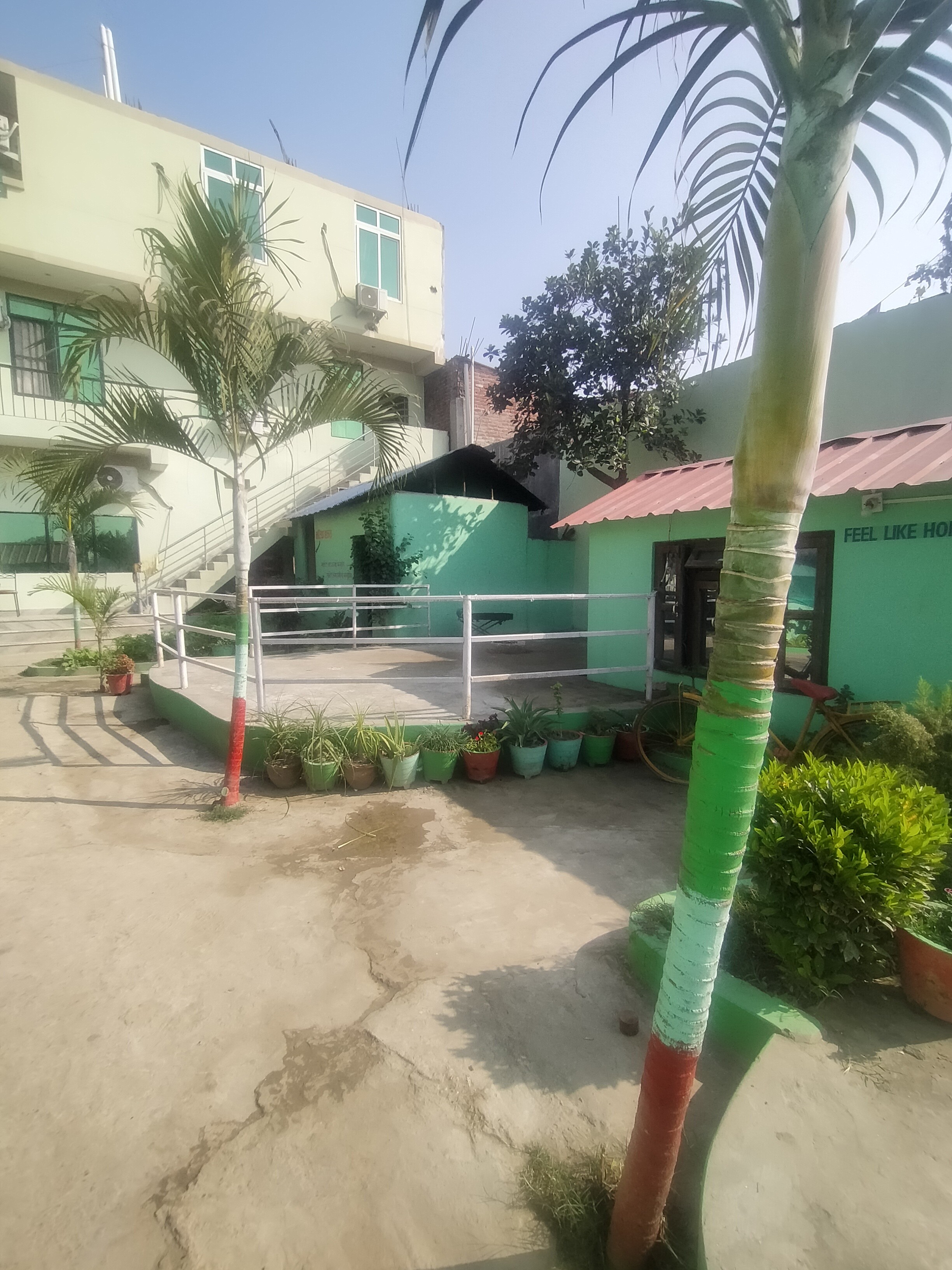 Hotel Divinedish