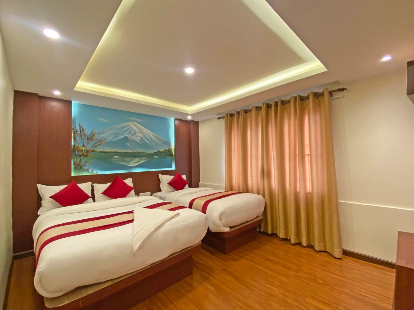 Triple deluxe room