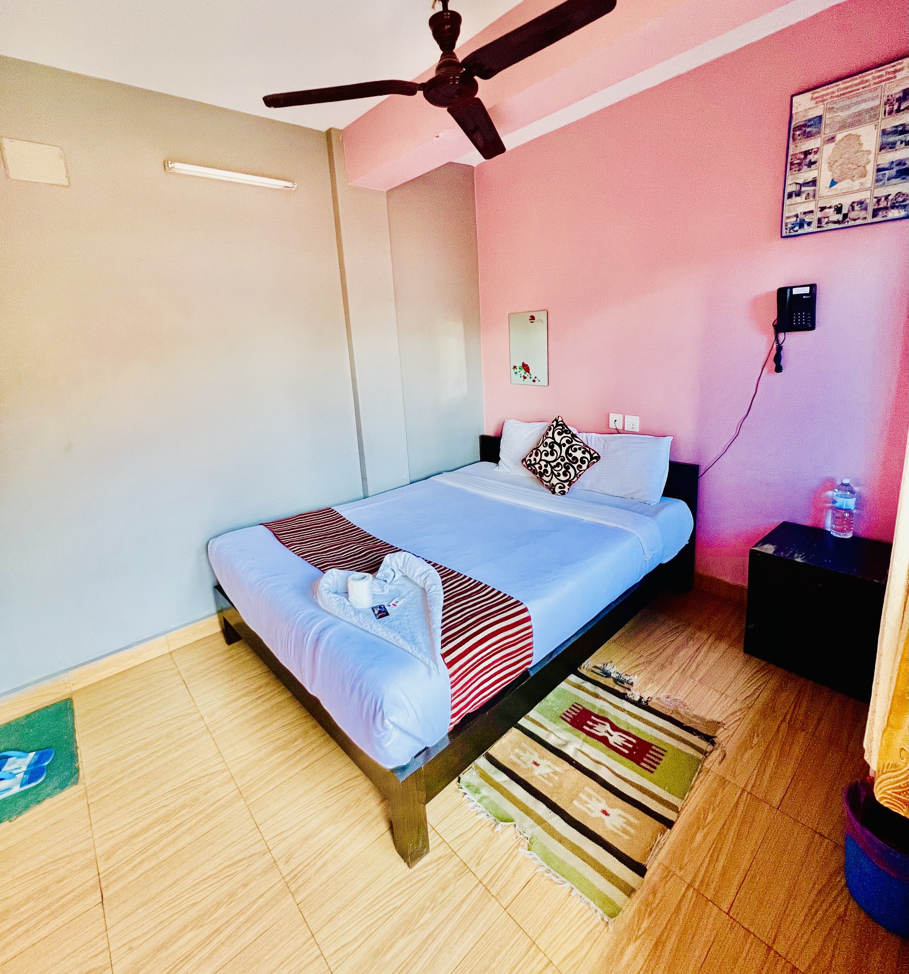 Hotel Donosti Pokhara|Deluxe Double Room