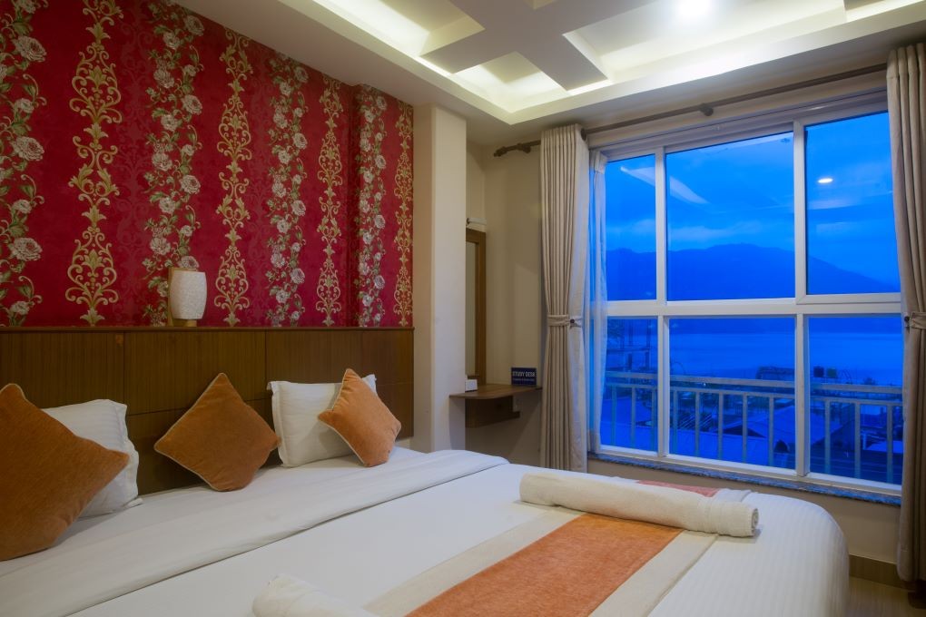 Hotel Lake Himalaya|Deluxe Couple Bedroom