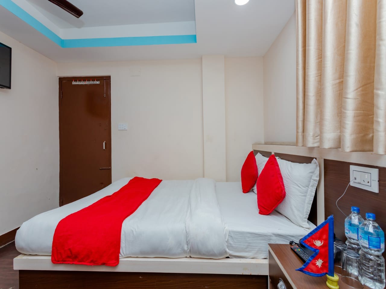 Hotel New Pokhara Palace