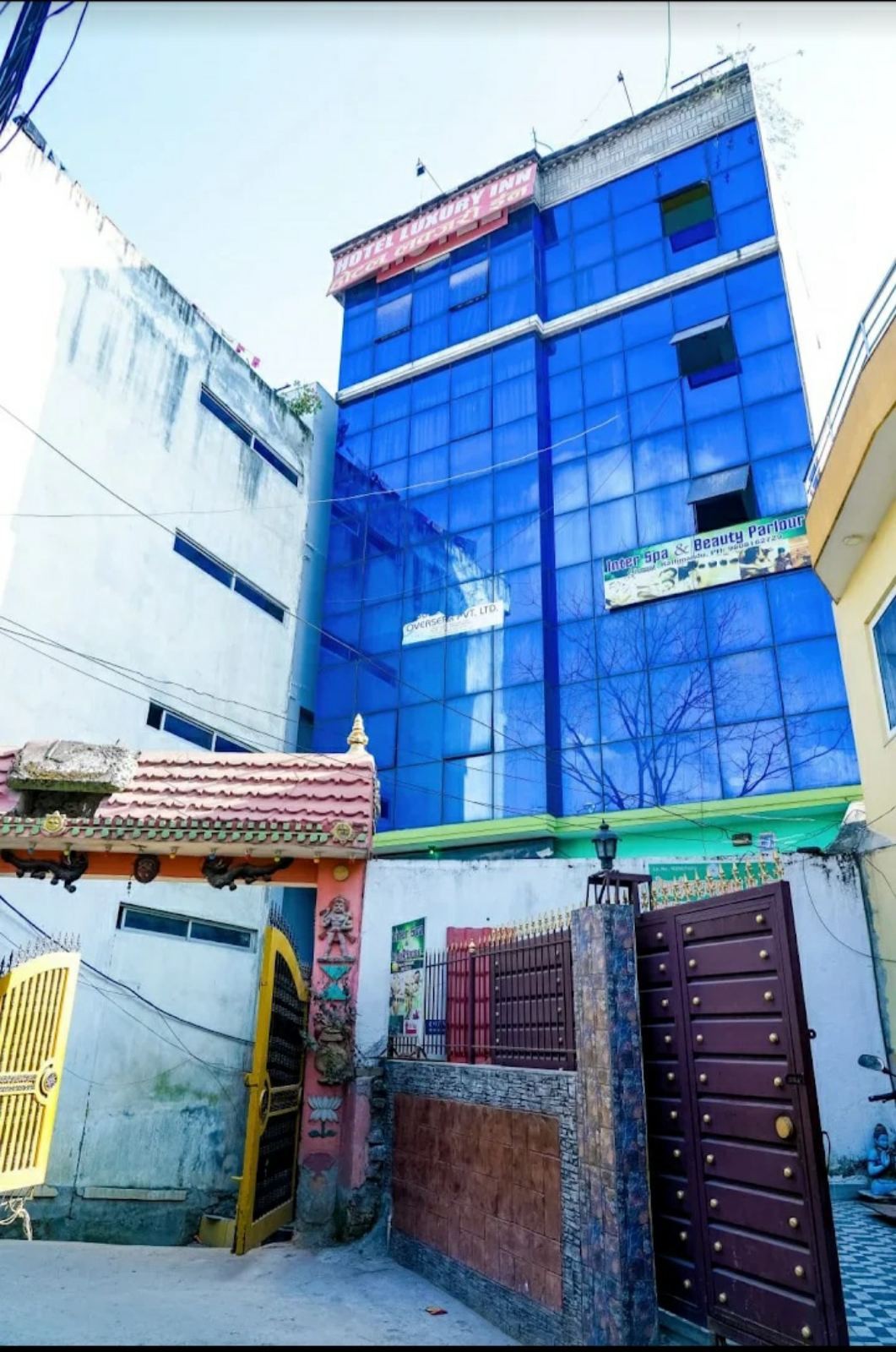 Hotel Luxury Inn