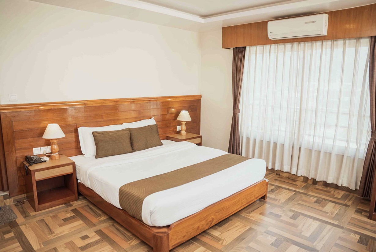 Queen Room