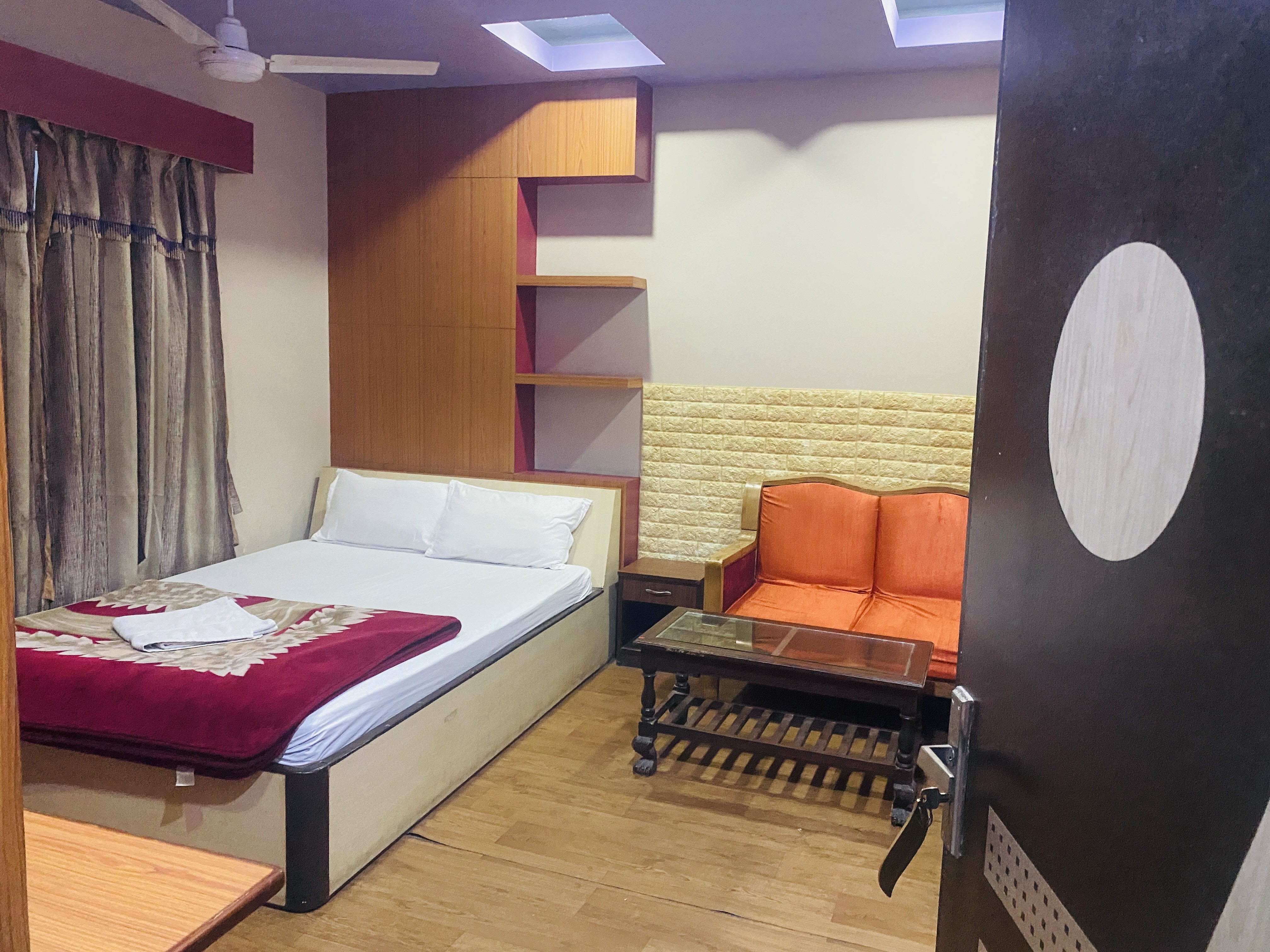Pathibhara Hotel|Stander Single