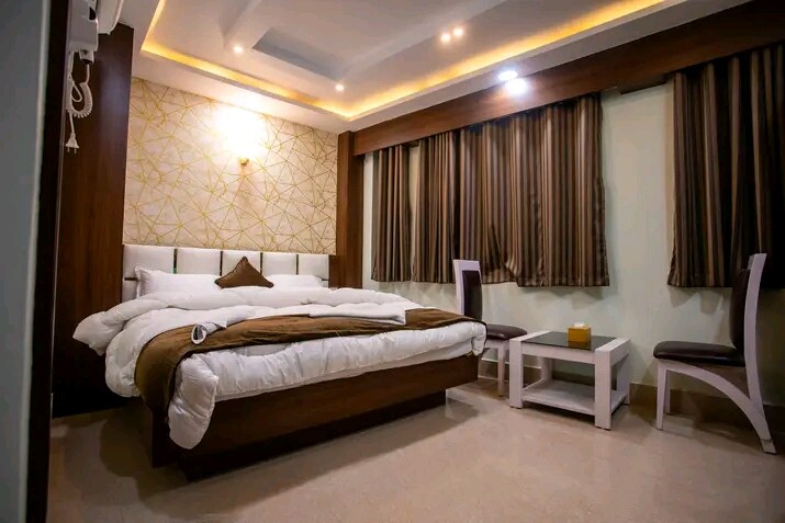 Hotel Birat And Plaza|Luxury Room