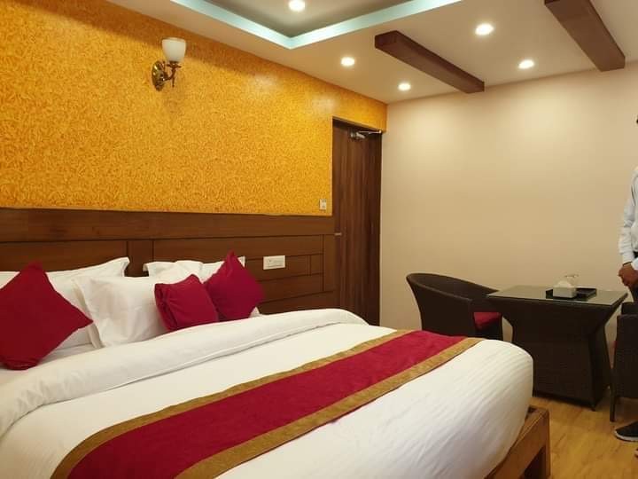 Single Deluxe Room