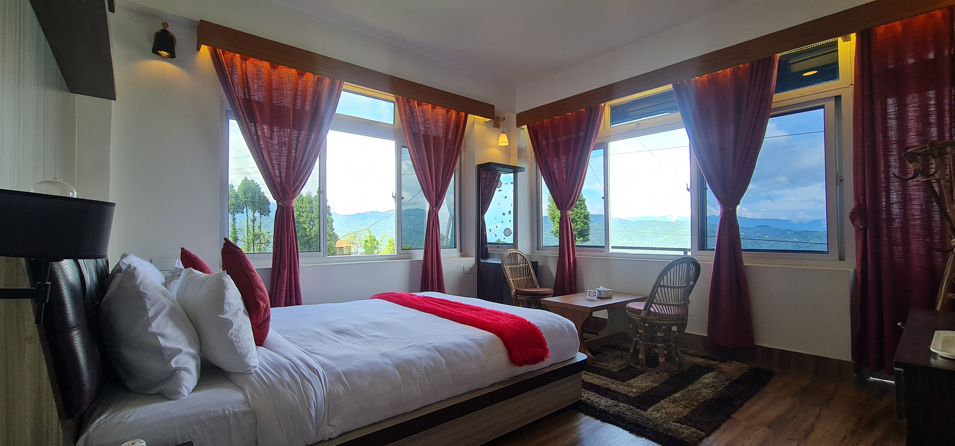 Hotel Easton Blue|Super Deluxe