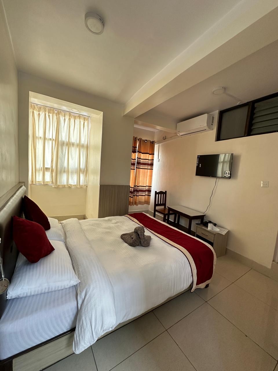 Om Bramha Hotel