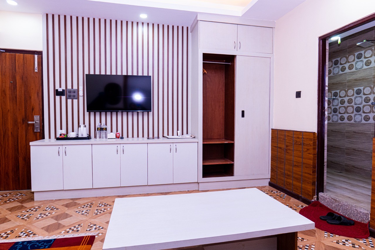 Hotel Palazzo Pvt. Ltd|Super Deluxe